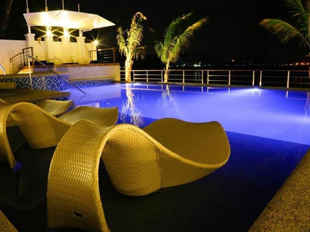 Icove Beach Hotel Olongapo Extérieur photo